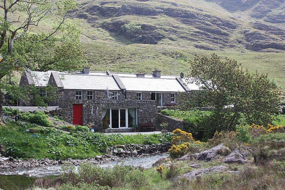 Delphi Lodge Leenaun Eksteriør billede